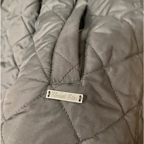 Black Elegant Eden Coat - Picture 2 of 6